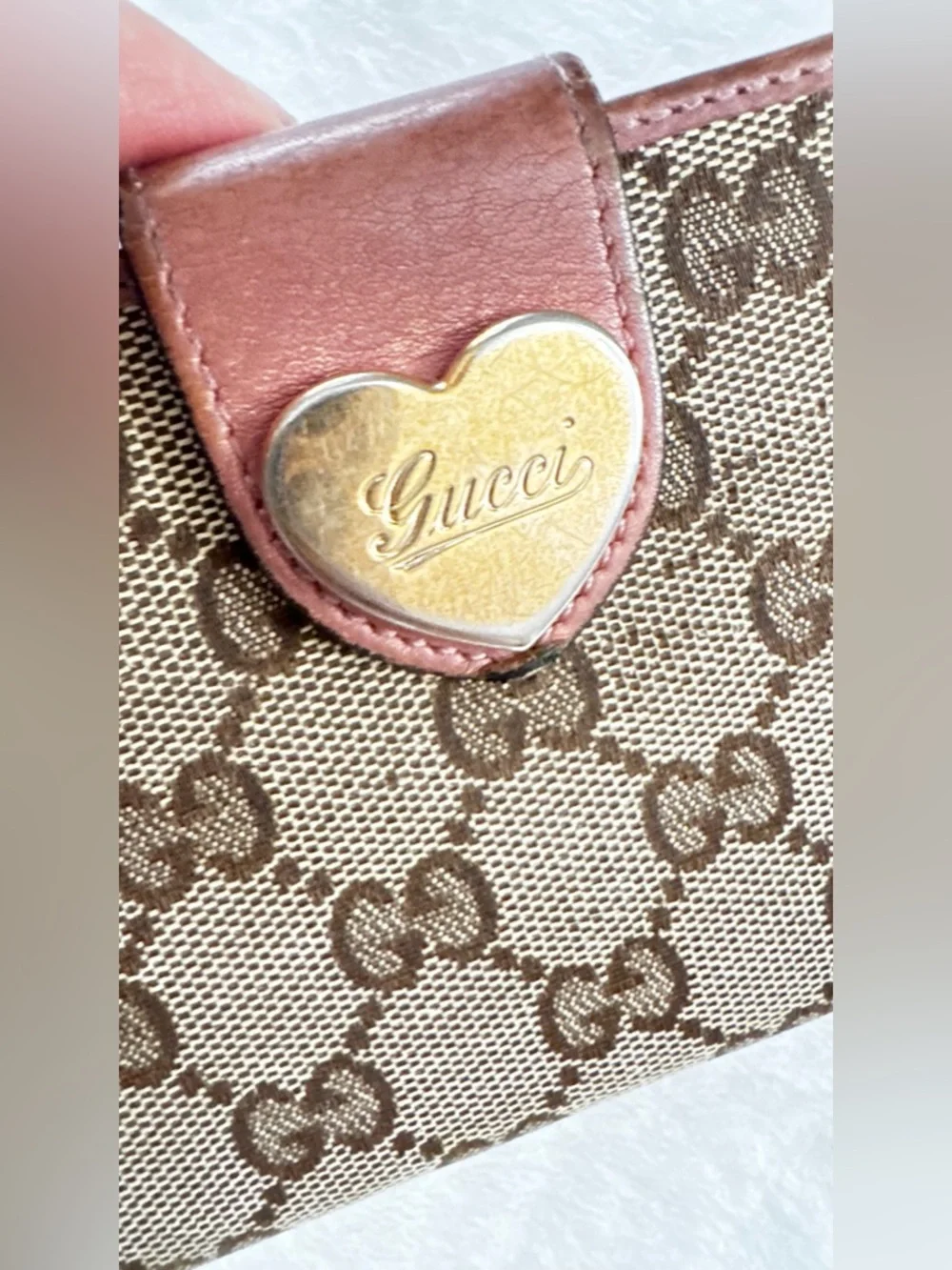 Gucci Vintage Pink Brown & Beige Monogram Canvas Heart Snap Wallet - Picture 3 of 10